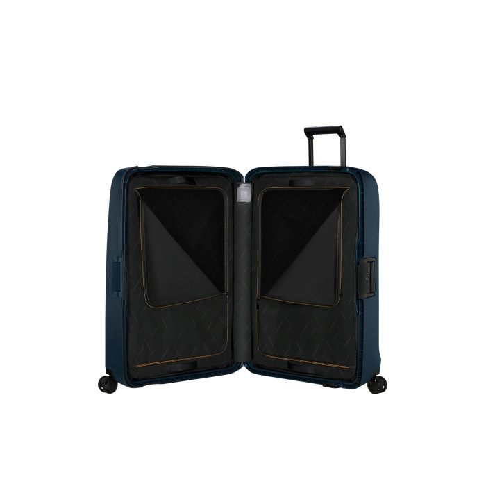 Чемодан 4-х колесный 81 ESSENS